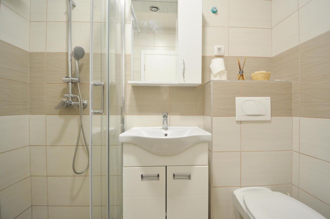 Shine24 - Spacious And Bright Apartment - New نوفي ساد المظهر الخارجي الصورة
